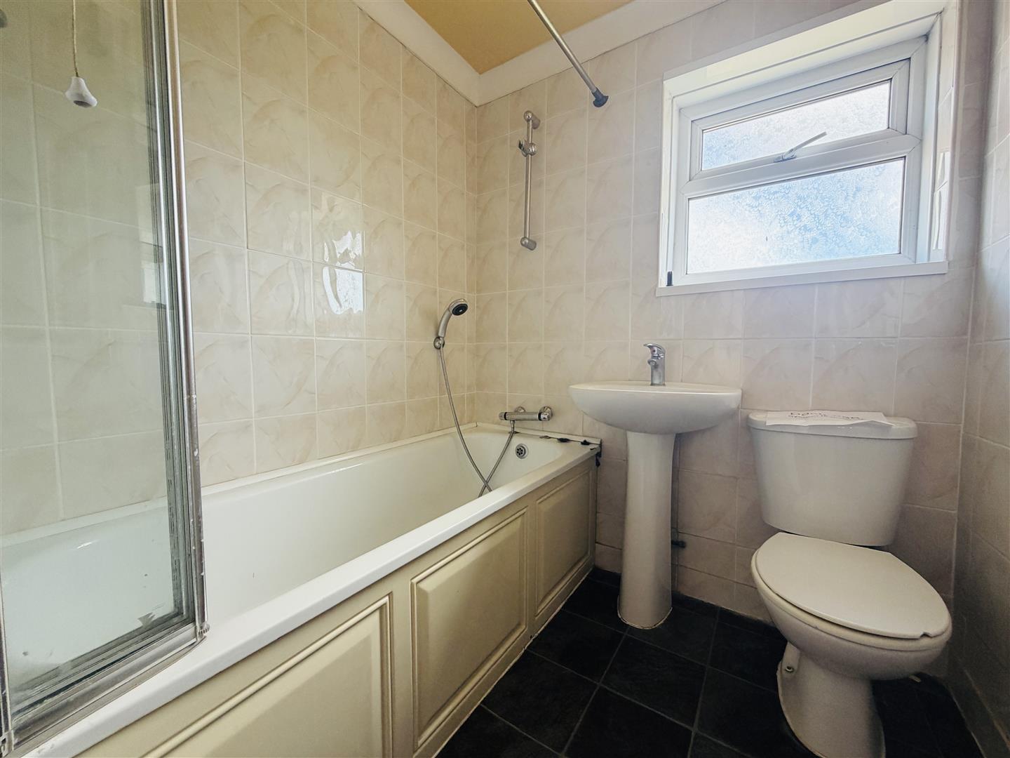 Baytree Avenue, Sketty, Swansea, SA2 8JN